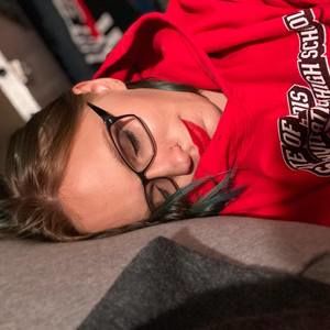 Meet your Posher, Jillian